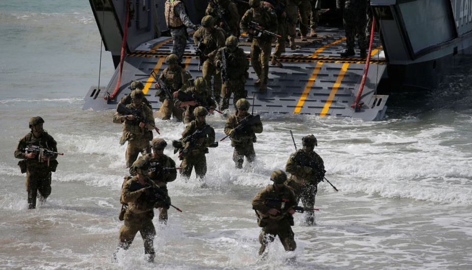 Μήνυμα προς την Πιονγιάνγκ από Αυστραλία και ΗΠΑ – Κομάντος πραγματοποίησαν απόβαση τύπου Νορμανδίας (εικόνες)